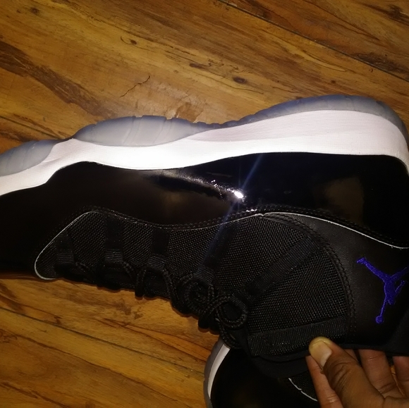 Shoes - Picture 2 of 4